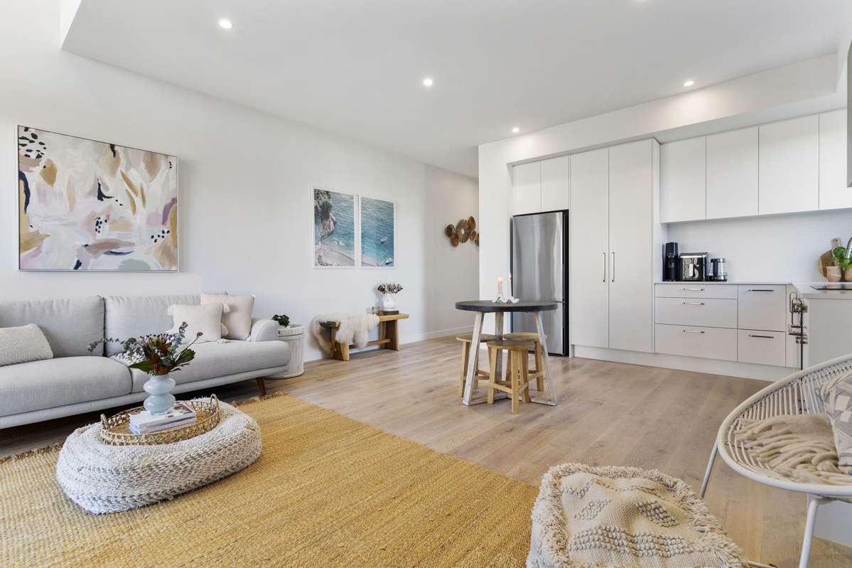 2/28 Nevill Road_1