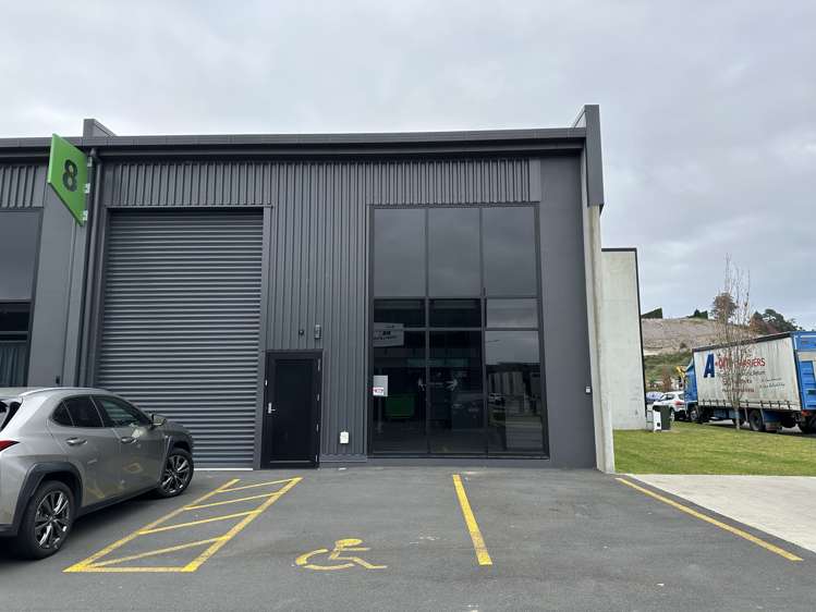 8/327 Matakokiri Drive_0