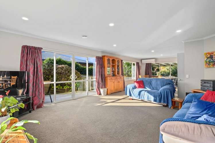 66 Washbourn Drive Richmond_16