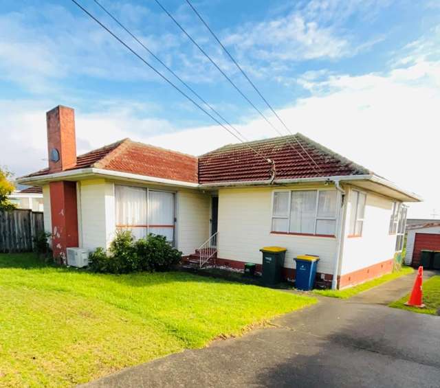 2 Bedroom Home + Sunroom
