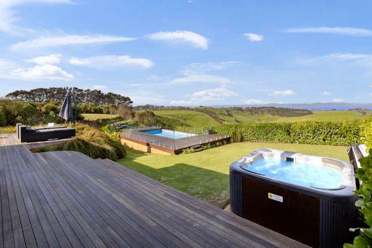 205 Fuller Road South Head_5