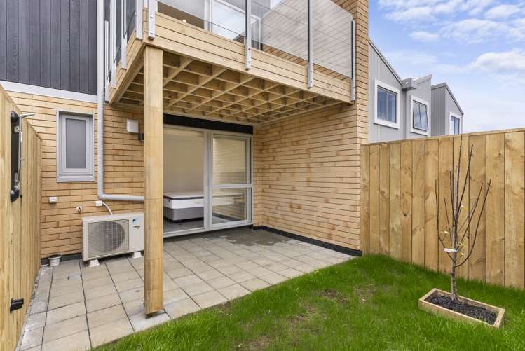 69 Helen Jenepher Lane Mount Wellington_11