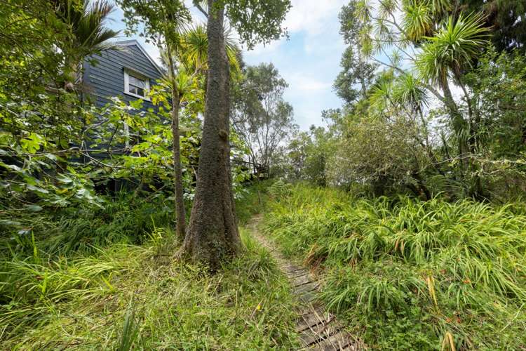 9 Wood Bay Road Titirangi Waitakere City Houses for Sale One Roof