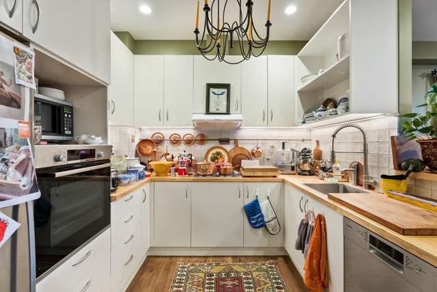 Property Vacant - pet friendly too!