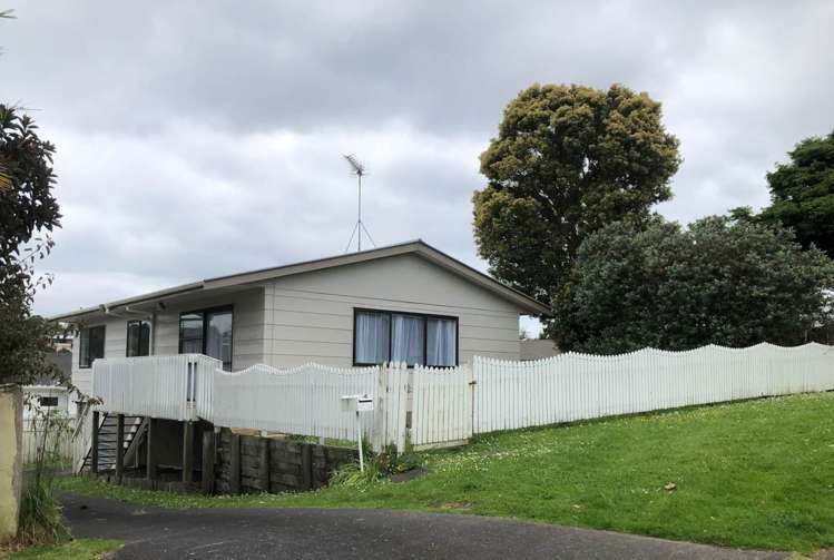 41b Brian Crescent Stanmore Bay_8