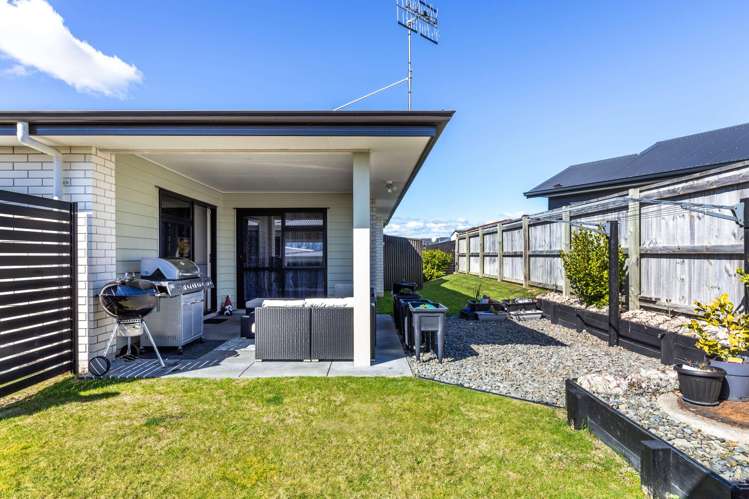 35 Noumea Drive Rangatira Park_14