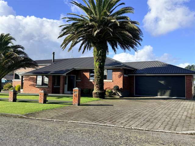 12 Keith Road Paroa_1