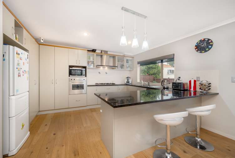 17 Kensway Drive Flat Bush_26