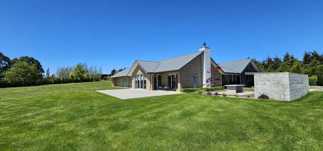 919 Miller Road Clinton and Surrounds_1