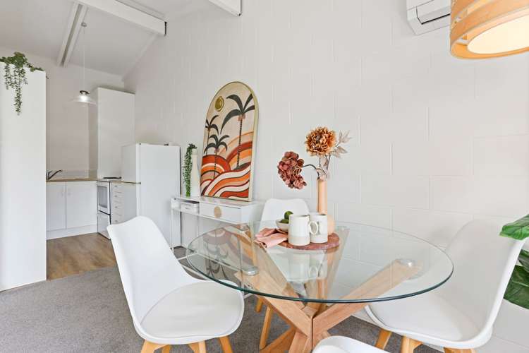 7 /25 Winchester Street Merivale_1