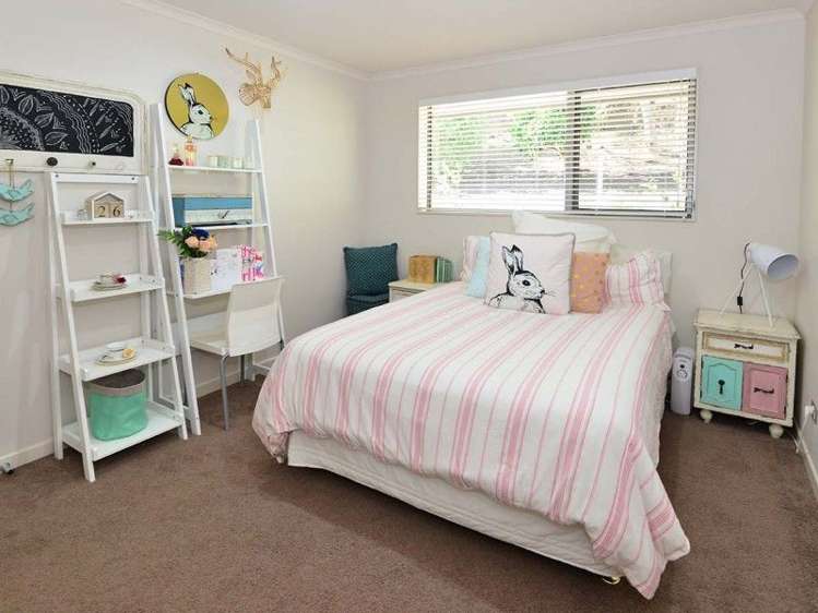 84 Blue Heron Rise Stanmore Bay_13