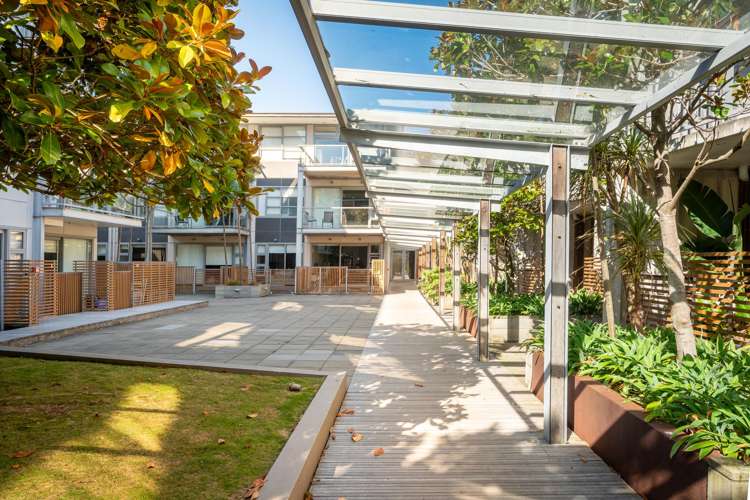 S404/28 Torrens Terrace Mount Cook_3