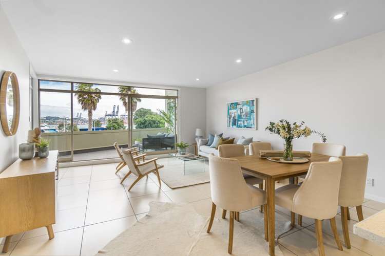 7/2 Queens Parade Devonport_6