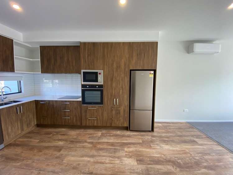 8 Equine Way Brookfield_1