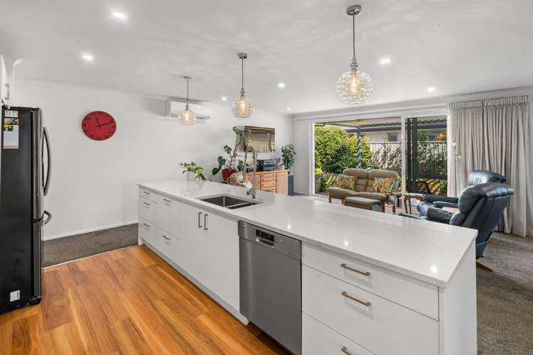 32 Whitehorn Drive Lincoln_6