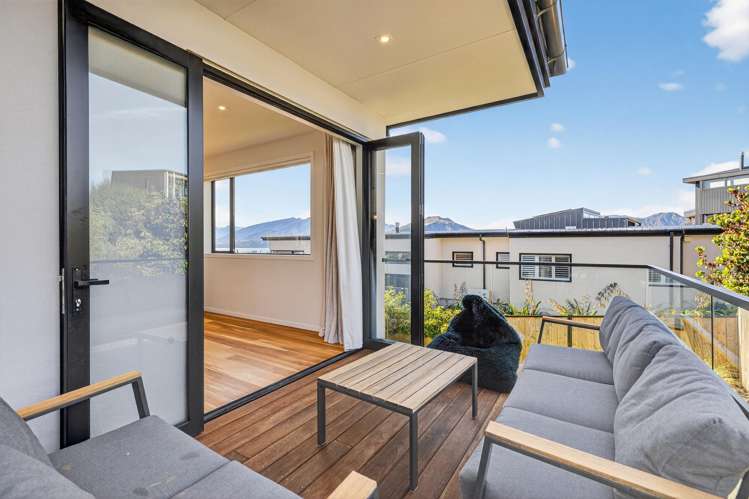 8 Landsborough Lane Wanaka_12