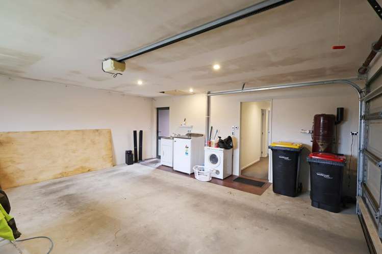 54 Hoffman Court Waikiwi_25