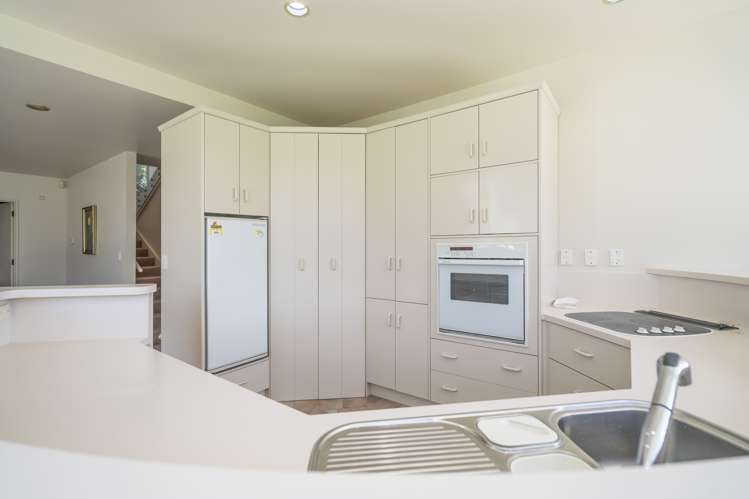 31 Ruru Avenue Otatara_5