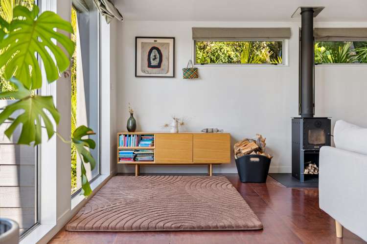 31 Lone Kauri Road Karekare_12