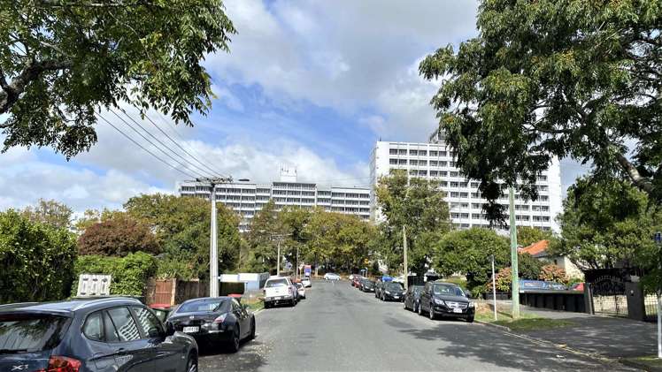 11D Horne Street Hamilton Central_14