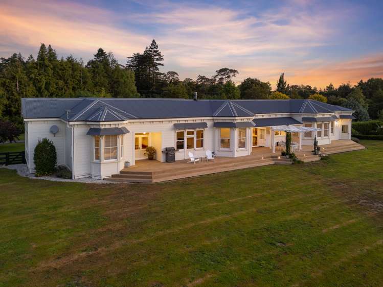 183 Willow Park Drive Masterton_35