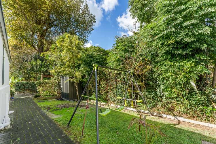 21 Glenfern Road Mellons Bay_18