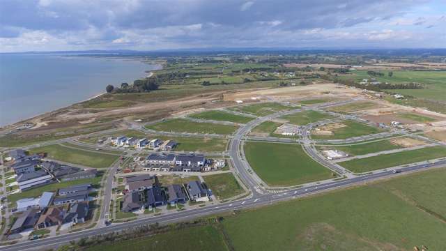 15 Korowhiti Road Clarks Beach_4