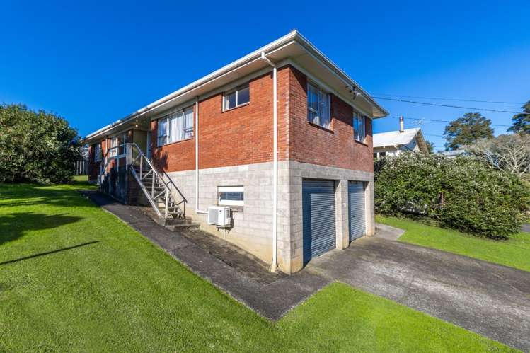 2/76 Millbrook Road 11401_12