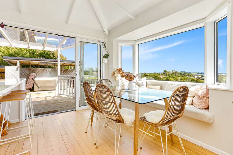 93 Taylor Road Mangere Bridge_7