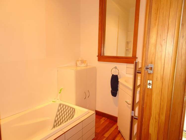 701 Alexandra Street Parkvale_5