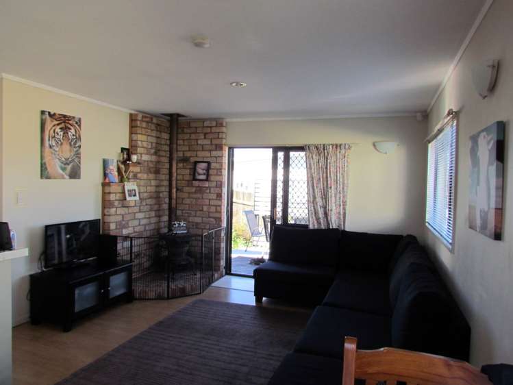 8B Merton Avenue Glenfield_11