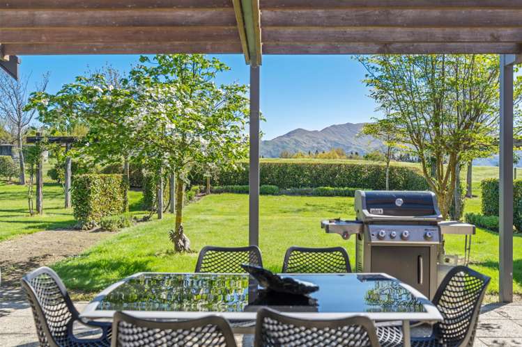 38 Sarginson Lane Wanaka_16