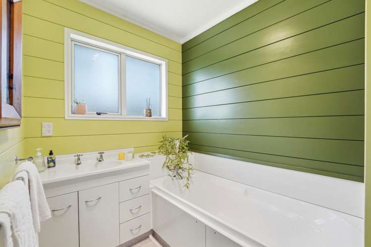 41 Rangiotu Road Himatangi Beach_7