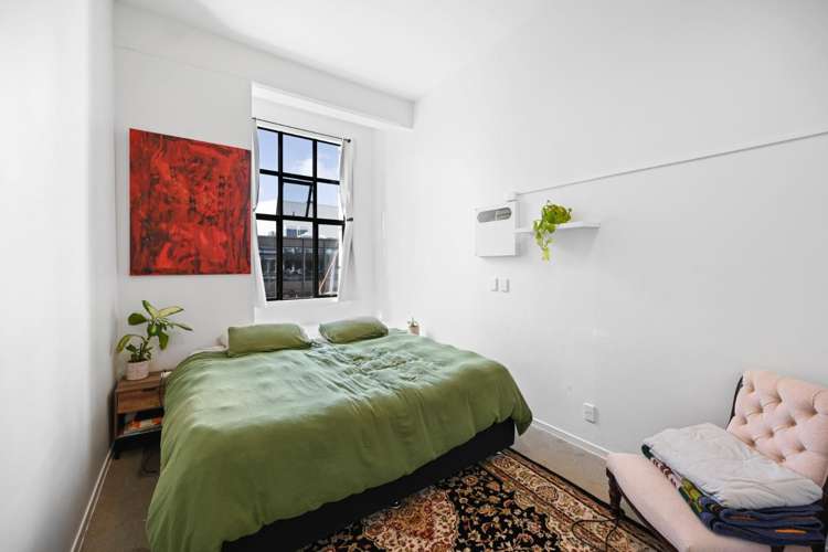 211A Victoria Street 10463_4