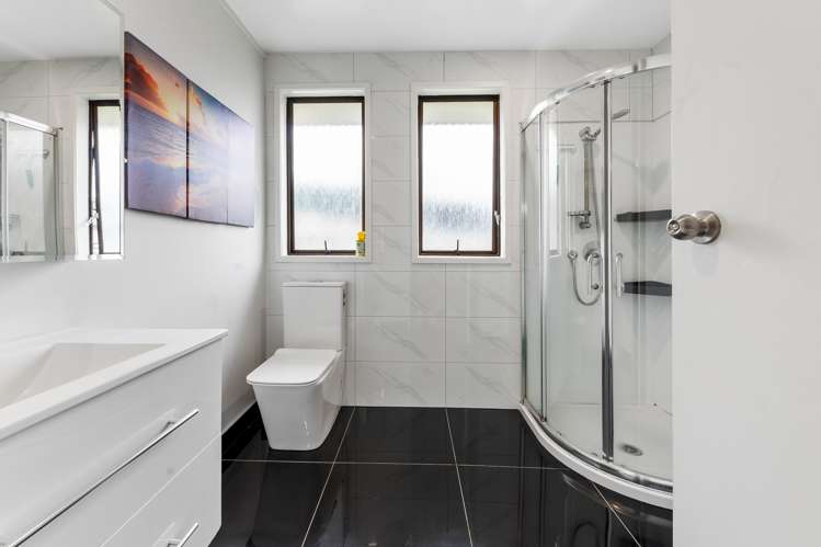 2/295 Massey Road Mangere East_5