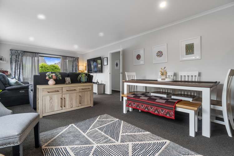 24 Old Farm Road Hamilton East_13