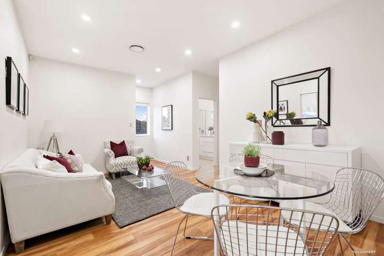 31 Castlebane Drive Flat Bush_9