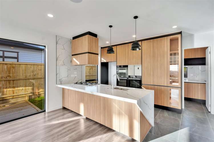 14 Whawhaki Road Beachlands_4