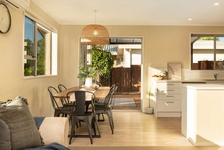 1 Rutherford Street Otumoetai_7