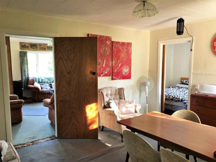 63 North Street Mokau_4