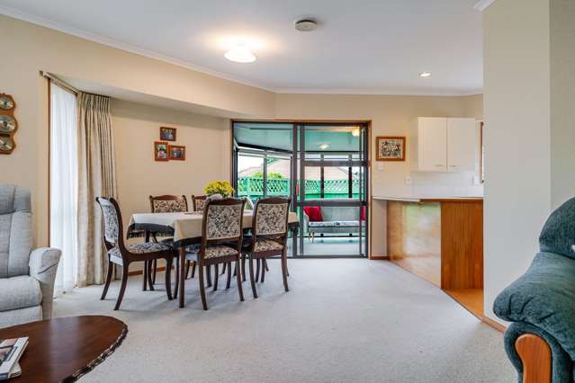 4 Seville Court Terrace End_3