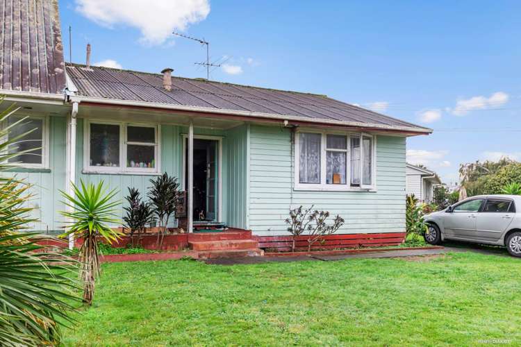 5 Harwood Crescent Otara_10