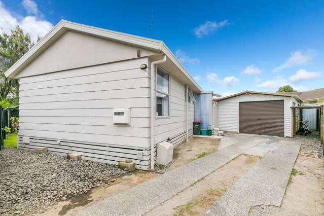 8a Kenney Crescent Fairfield_1