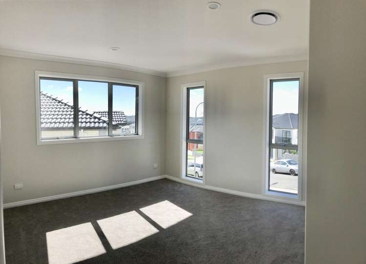 11 Aklander Rise Flat Bush_11