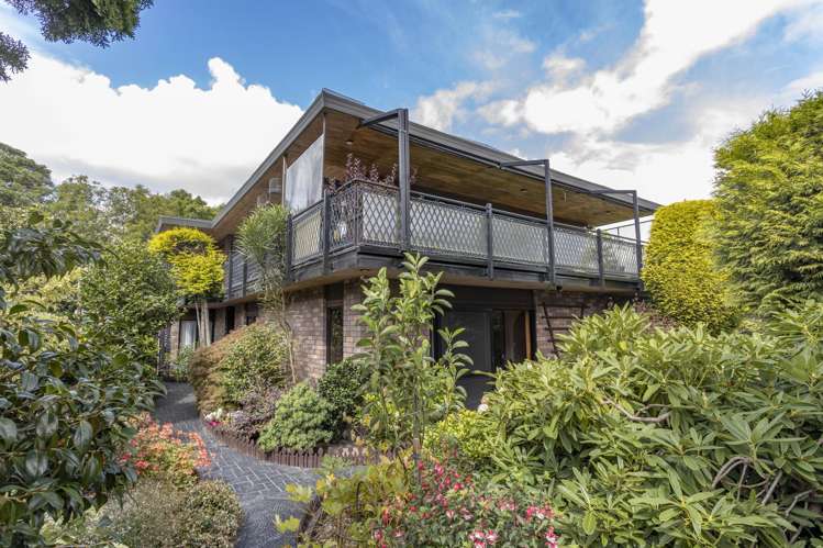 80 Regency Crescent Redwood_2