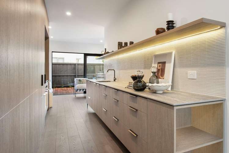 5/44 Winchester Street Merivale_5