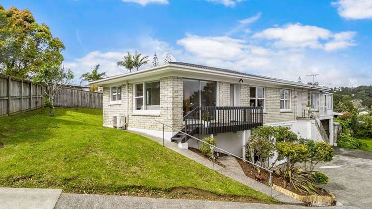 1/6 Segedin Place Glenfield_13