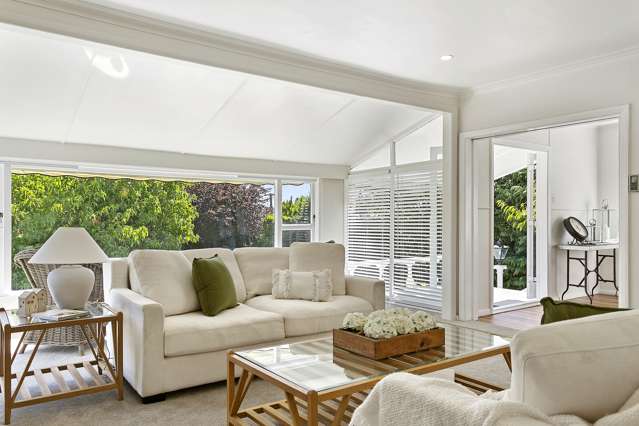 2/1 Henry Hill Road Hilltop_2