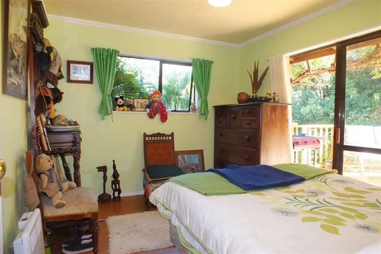 223 Middle Road Pigeon Bay_10