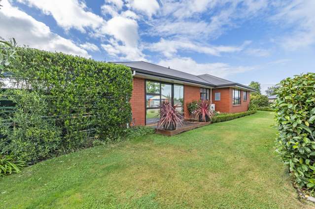 11 Stanwood Grove Darfield_1